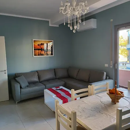 Ewa * Golem (Tirana)