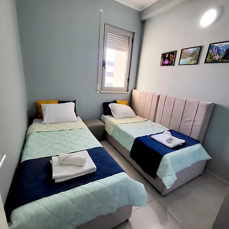 Ewa Apartamento Golem (Tirana)