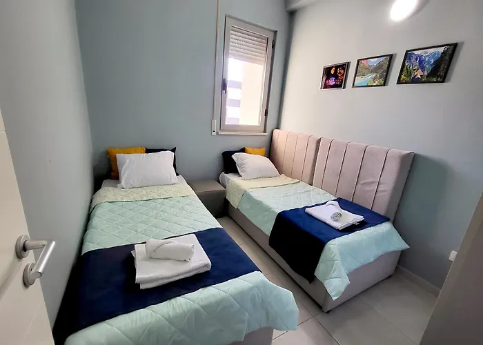 Ewa Apartamento Golem (Tirana)